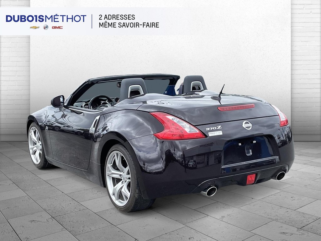 2011  370Z TOURING, CONVERTIBLE, V6 3.7L !!! in Victoriaville, Quebec - 14 - w1024h768px