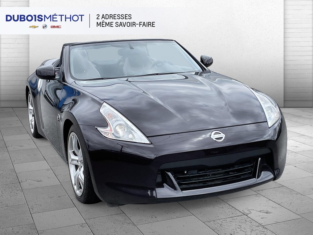 2011  370Z TOURING, CONVERTIBLE, V6 3.7L !!! in Victoriaville, Quebec - 17 - w1024h768px