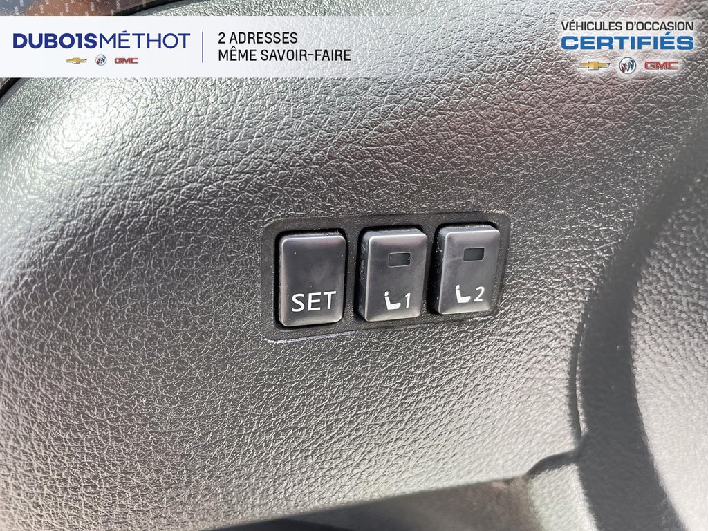 Nissan Rogue SL, AWD, CUIR, TOIT, GPS, BOSE !!! 2017 à Victoriaville, Québec - 24 - w1024h768px