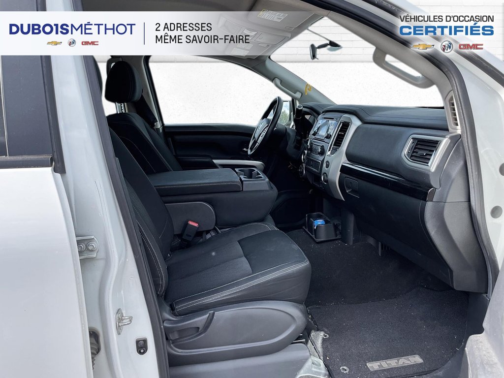 2018 Nissan Titan V8 5.6L, SV 4X4, 6 PASSAGERS, in Victoriaville, Quebec - 13 - w1024h768px