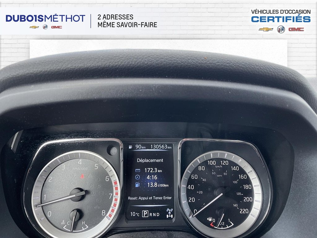 2018 Nissan Titan V8 5.6L, SV 4X4, 6 PASSAGERS, in Victoriaville, Quebec - 25 - w1024h768px