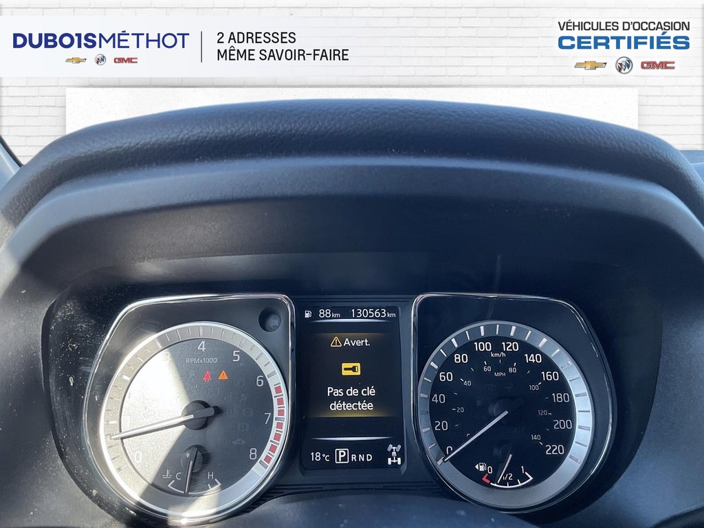 Nissan Titan V8 5.6L, SV 4X4, 6 PASSAGERS, 2018 à Plessisville, Québec - 27 - w1024h768px