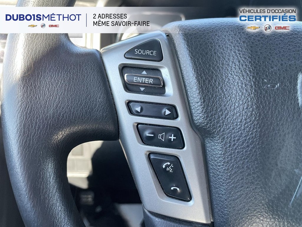 Nissan Titan V8 5.6L, SV 4X4, 6 PASSAGERS, 2018 à Plessisville, Québec - 25 - w1024h768px