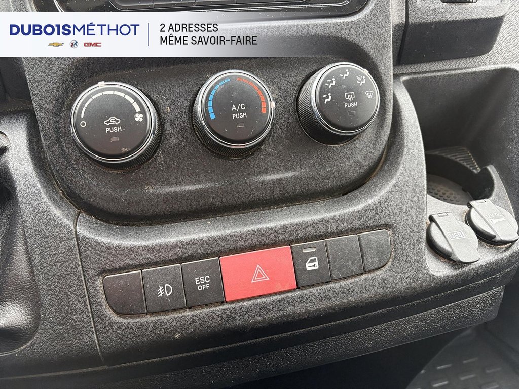 2018 Ram ProMaster Cargo Van 3500, HIGH ROOF, V6 3.6L !!! in Victoriaville, Quebec - 22 - w1024h768px
