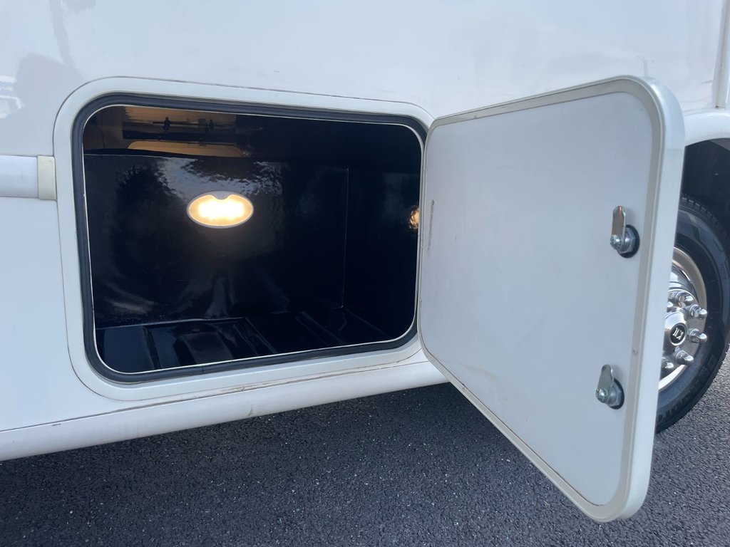 Thor Motor Coach Axis 25.6 VR LUXUEUX, V10 7.3 !!! 2022 à Victoriaville, Québec - 73 - w1024h768px
