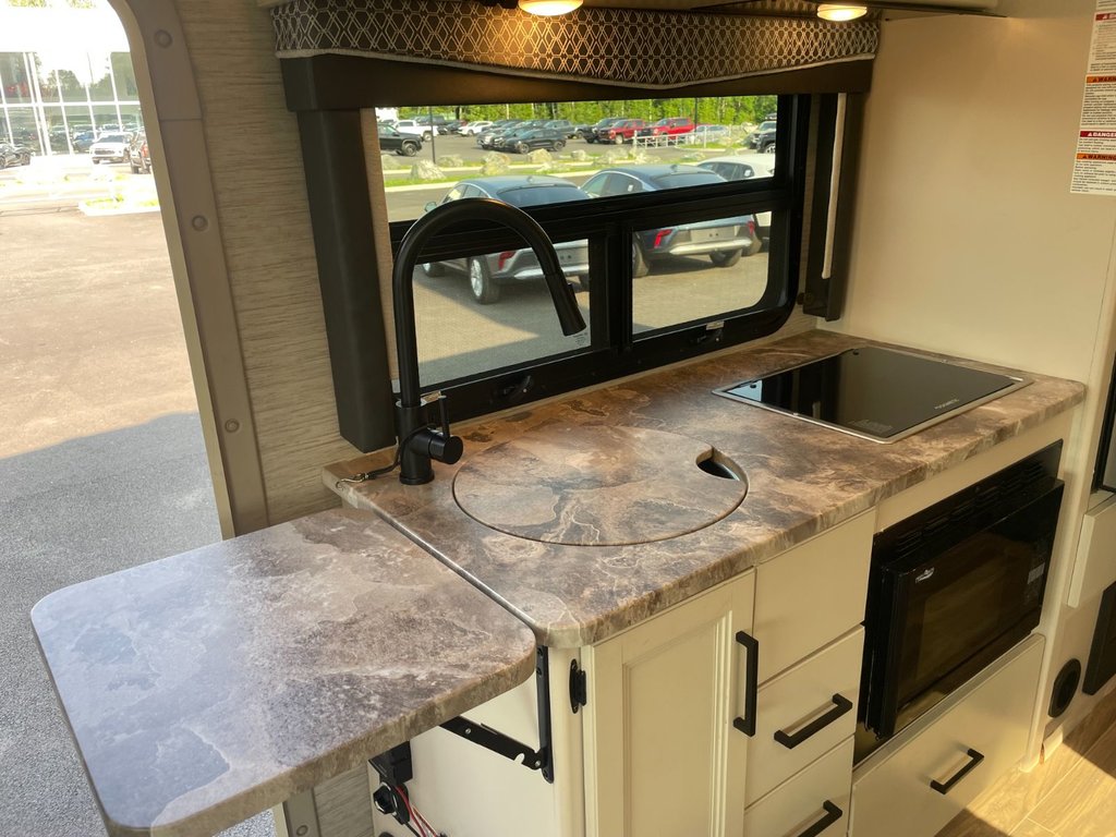 Thor Motor Coach Axis 25.6 VR LUXUEUX, V10 7.3 !!! 2022 à Victoriaville, Québec - 58 - w1024h768px