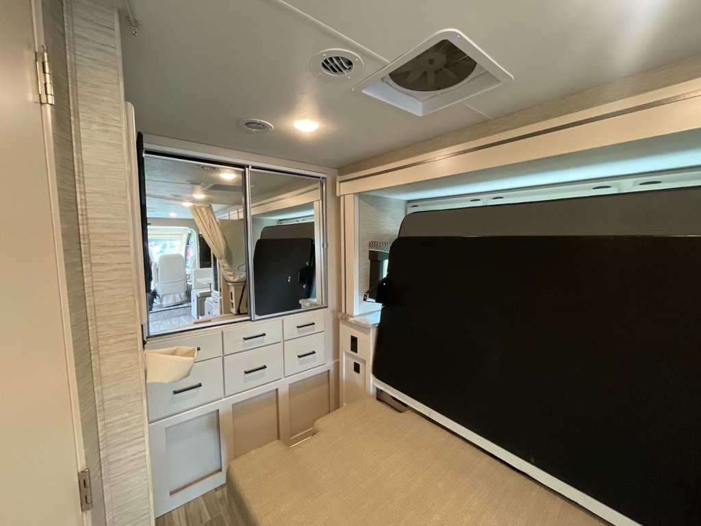 Thor Motor Coach Axis 25.6 VR LUXUEUX, V10 7.3 !!! 2022 à Victoriaville, Québec - 39 - w1024h768px