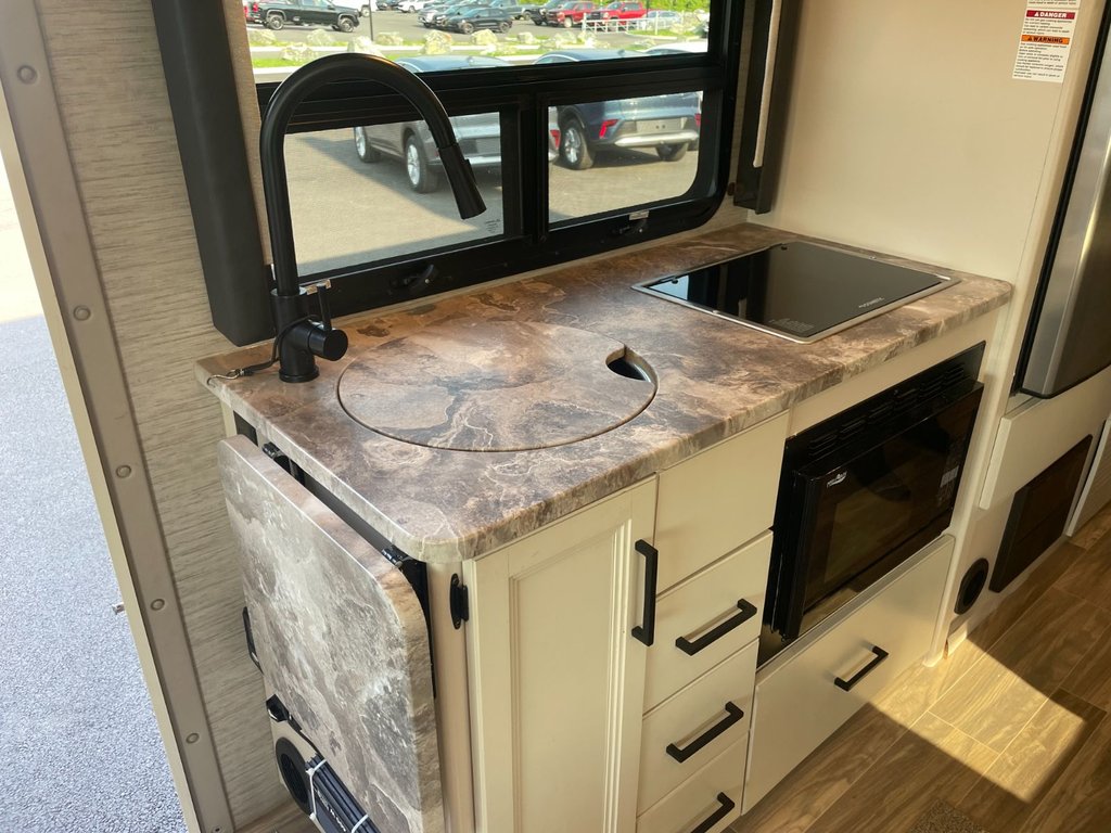 Thor Motor Coach Axis 25.6 VR LUXUEUX, V10 7.3 !!! 2022 à Victoriaville, Québec - 57 - w1024h768px