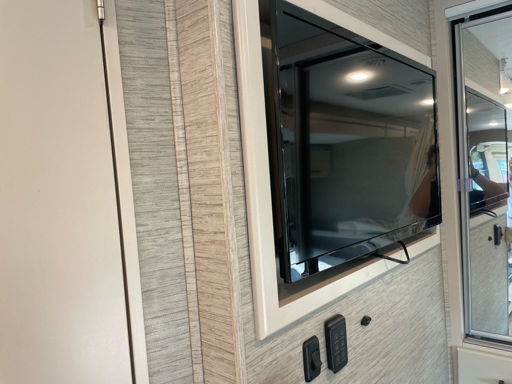 Thor Motor Coach Axis 25.6 VR LUXUEUX, V10 7.3 !!! 2022 à Victoriaville, Québec - 37 - w1024h768px