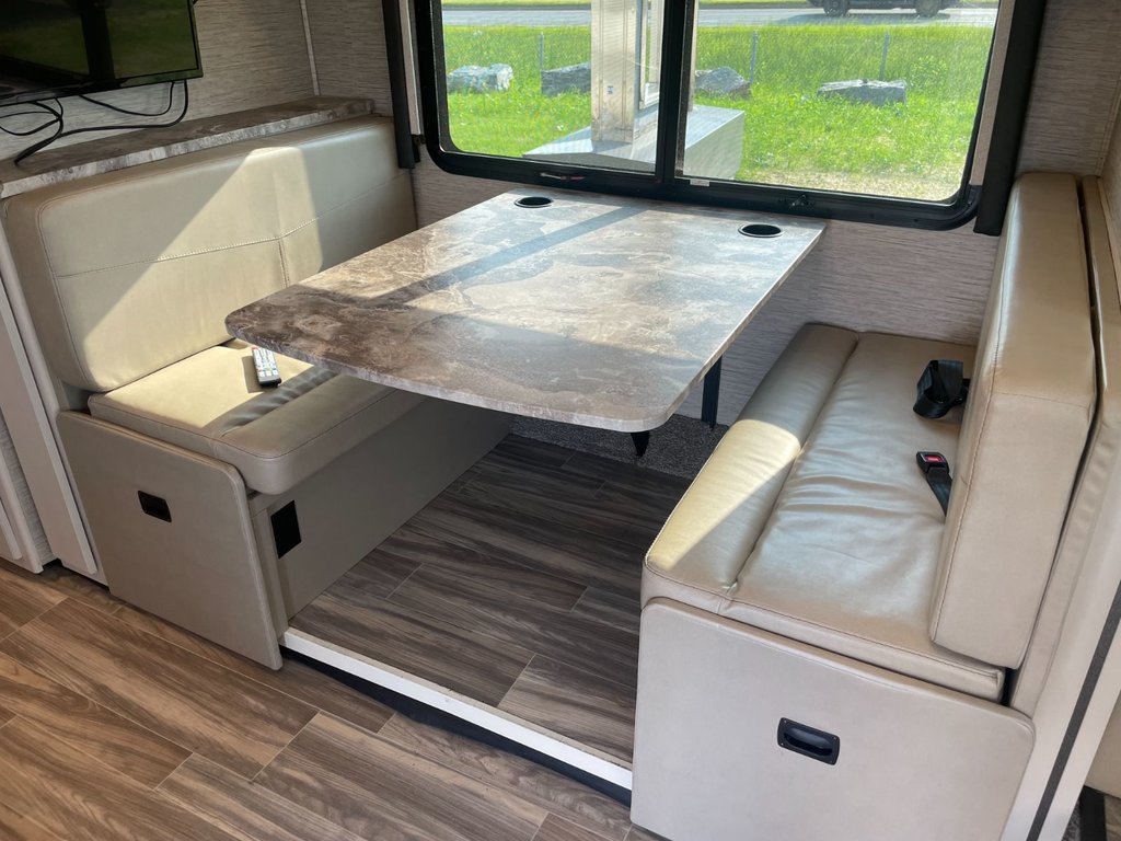 Thor Motor Coach Axis 25.6 VR LUXUEUX, V10 7.3 !!! 2022 à Victoriaville, Québec - 43 - w1024h768px