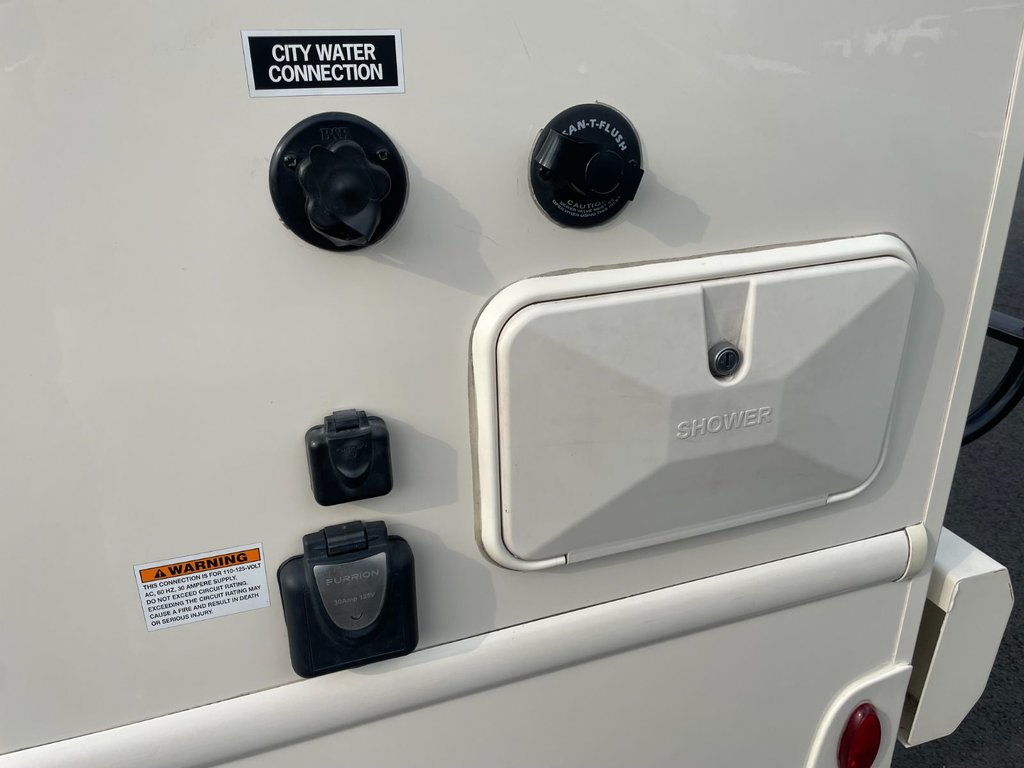 Thor Motor Coach Axis 25.6 VR LUXUEUX, V10 7.3 !!! 2022 à Victoriaville, Québec - 15 - w1024h768px