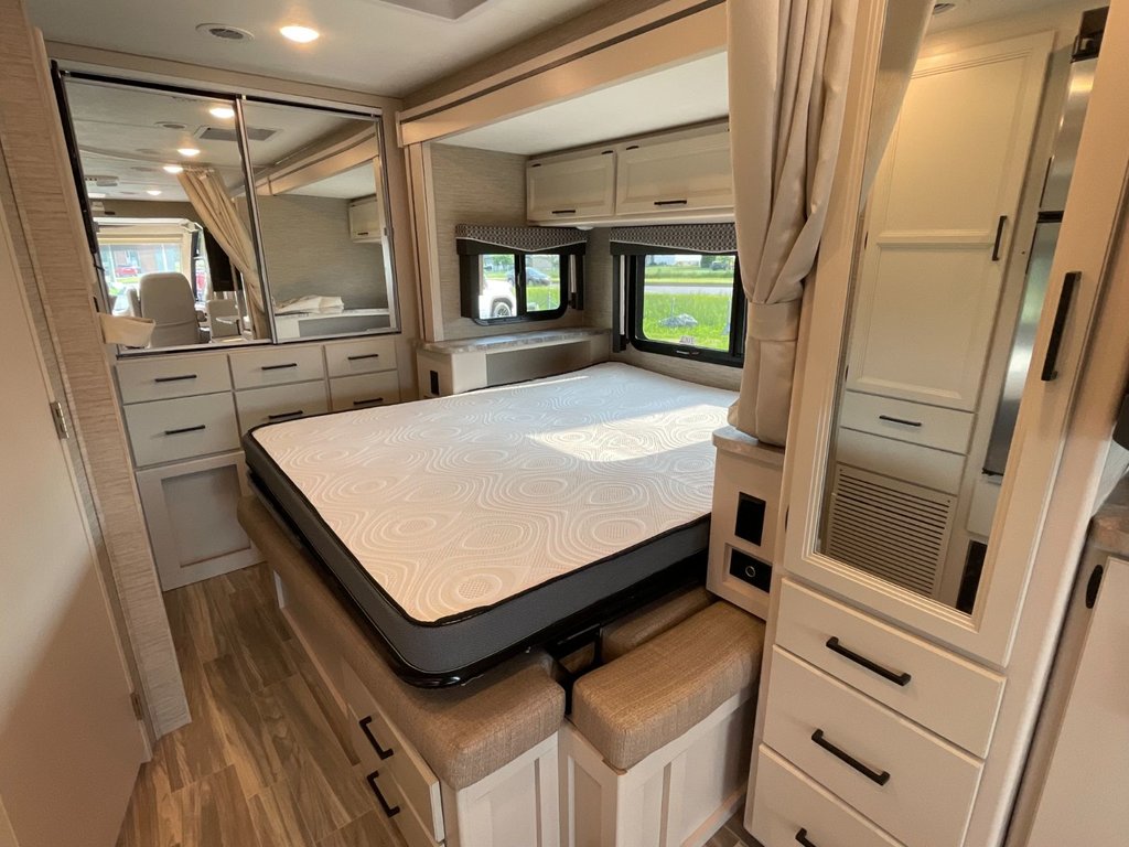 Thor Motor Coach Axis 25.6 VR LUXUEUX, V10 7.3 !!! 2022 à Victoriaville, Québec - 24 - w1024h768px