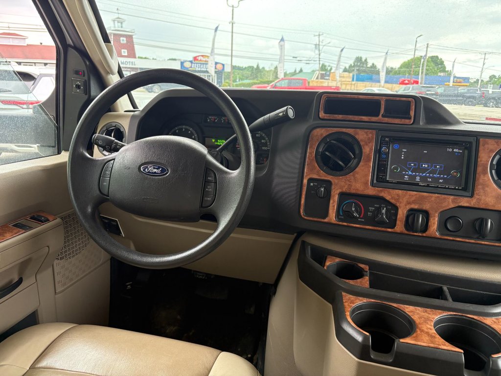 Thor Motor Coach RQ29 VR CLASSE C, CAMPER THOR, 2017 à Victoriaville, Québec - 51 - w1024h768px