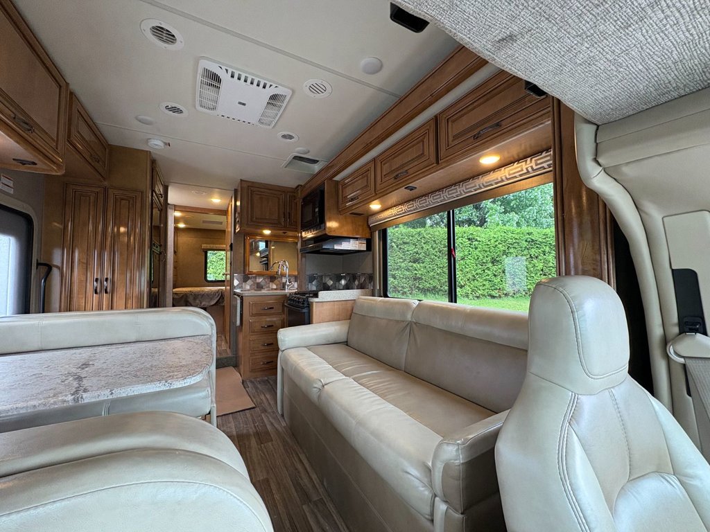 Thor Motor Coach RQ29 VR CLASSE C, CAMPER THOR, 2017 à Victoriaville, Québec - 20 - w1024h768px