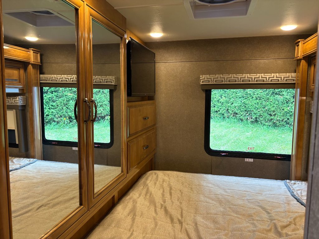 Thor Motor Coach RQ29 VR CLASSE C, CAMPER THOR, 2017 à Victoriaville, Québec - 36 - w1024h768px