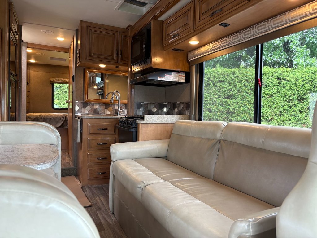 Thor Motor Coach RQ29 VR CLASSE C, CAMPER THOR, 2017 à Victoriaville, Québec - 21 - w1024h768px