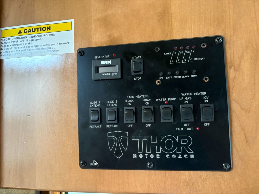 Thor Motor Coach RQ29 VR CLASSE C, CAMPER THOR, 2017 à Victoriaville, Québec - 28 - w1024h768px