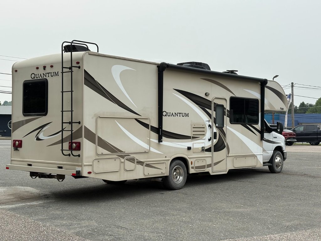 Thor Motor Coach RQ29 VR CLASSE C, CAMPER THOR, 2017 à Victoriaville, Québec - 6 - w1024h768px