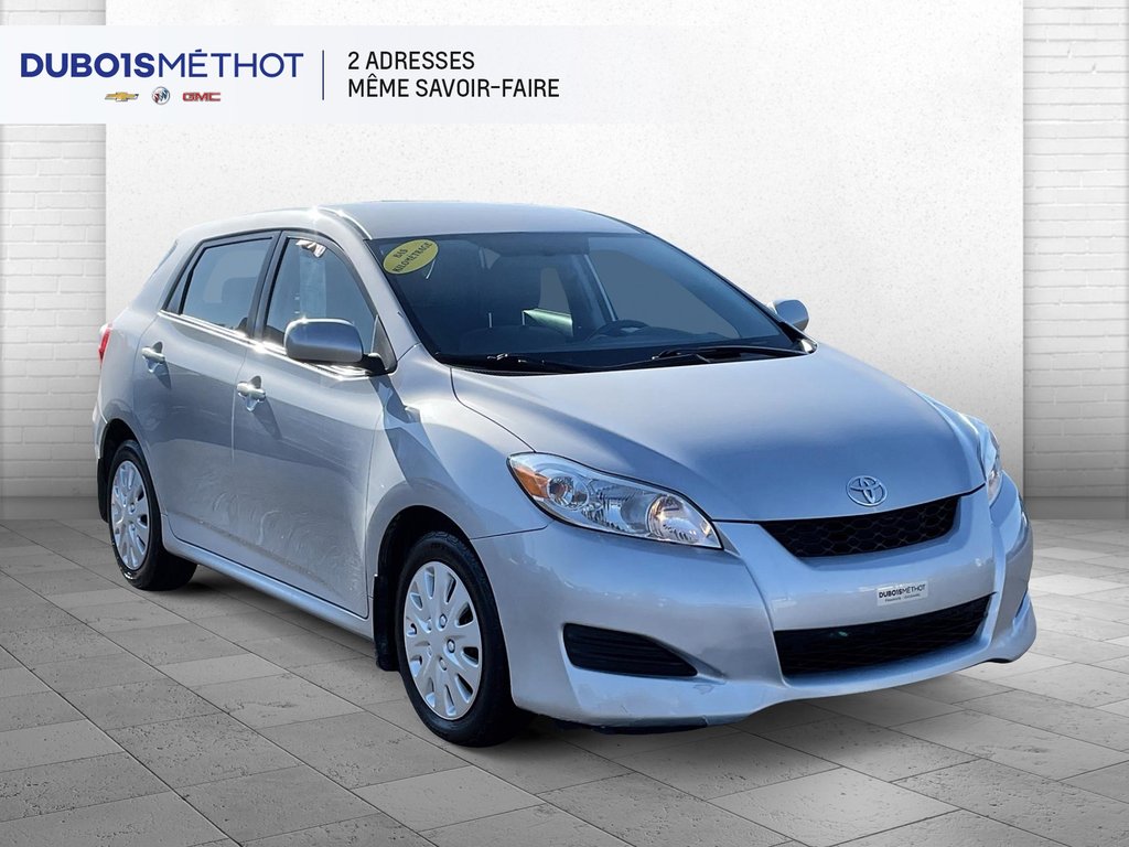 2010 Toyota Matrix XR, AIR CLIMATISEE, MANUEL VITRES ET DOORLOCKS !!! in Victoriaville, Quebec - 9 - w1024h768px