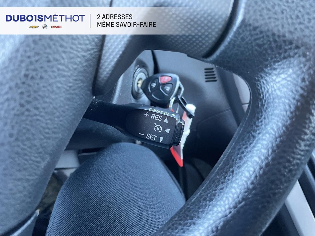 2010 Toyota Matrix XR, AIR CLIMATISEE, MANUEL VITRES ET DOORLOCKS !!! in Victoriaville, Quebec - 23 - w1024h768px
