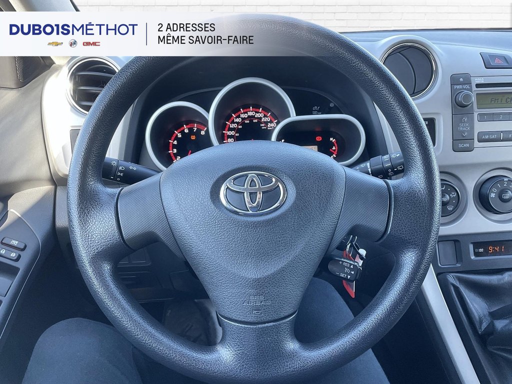 2010 Toyota Matrix XR, AIR CLIMATISEE, MANUEL VITRES ET DOORLOCKS !!! in Victoriaville, Quebec - 22 - w1024h768px