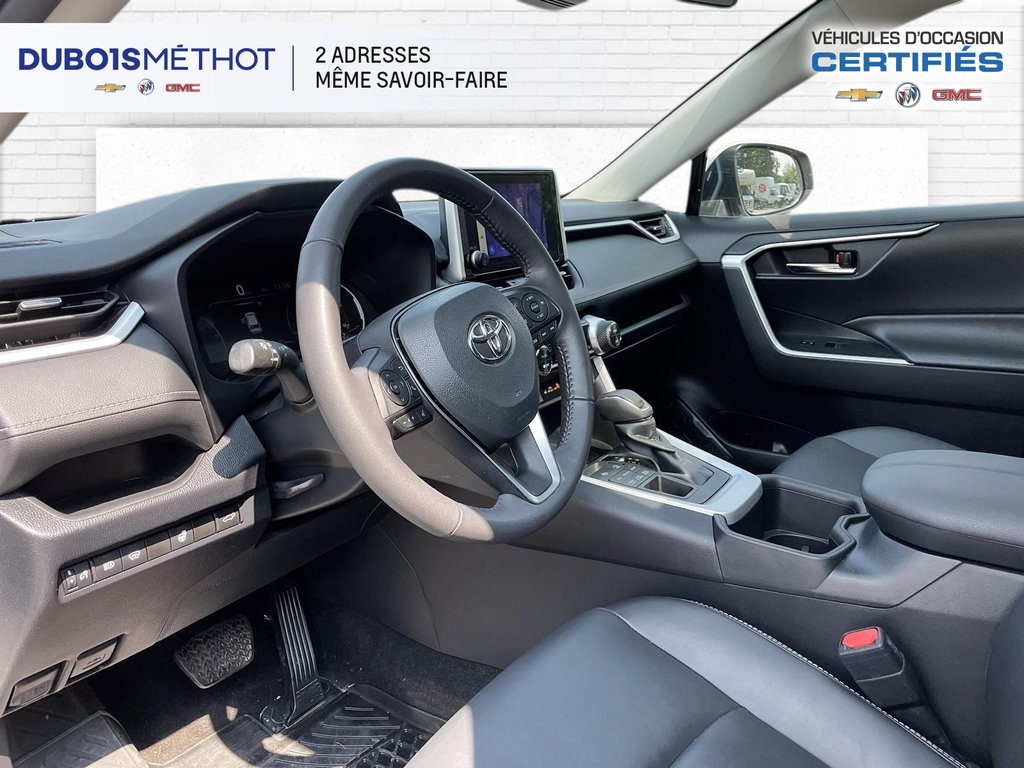 Toyota RAV4 XLE PREMIUM, 4 CYL. 2.5L, AUTOMATIQUE !!! 2023 à Victoriaville, Québec - 16 - w1024h768px