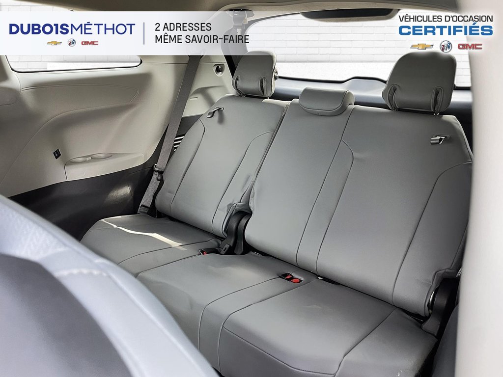 Toyota Sienna XLE AWD, 2.5L, MINI-VAN, 7 PASSAGERS !!! 2021 à Plessisville, Québec - 16 - w1024h768px