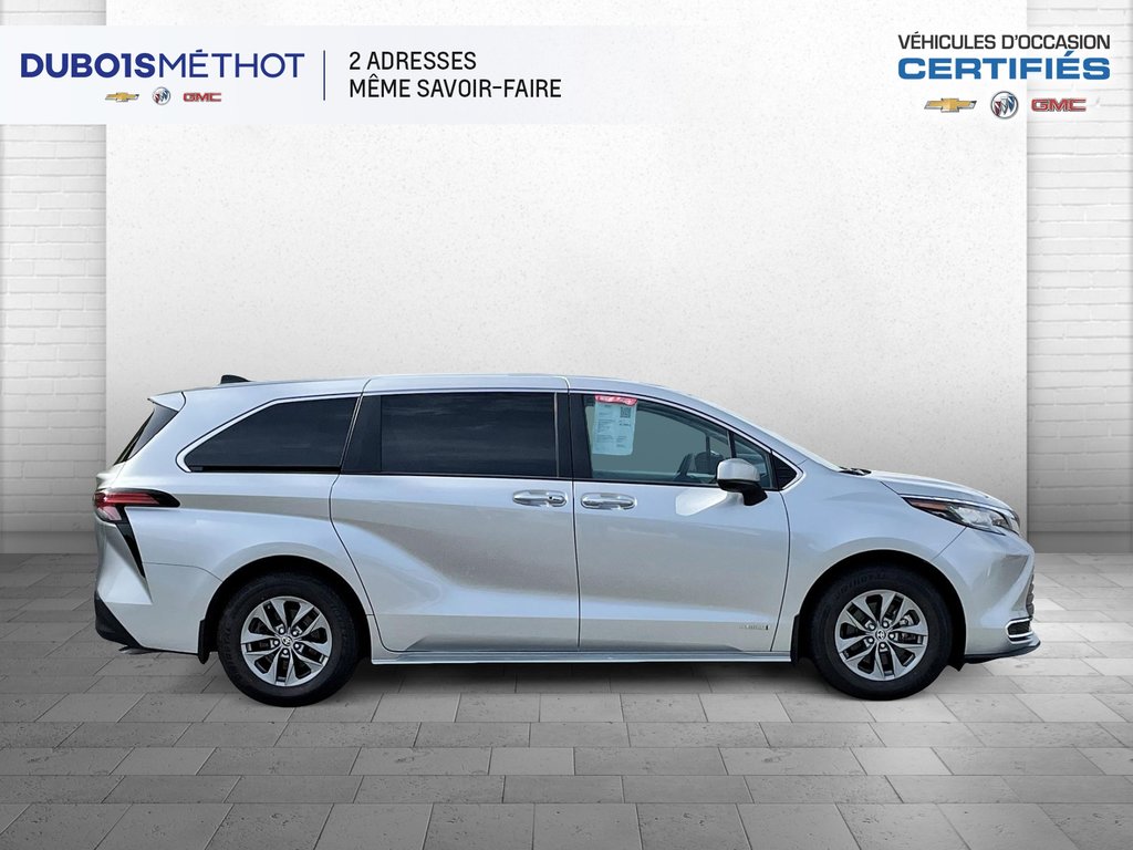 Toyota Sienna XLE AWD, 2.5L, MINI-VAN, 7 PASSAGERS !!! 2021 à Plessisville, Québec - 9 - w1024h768px