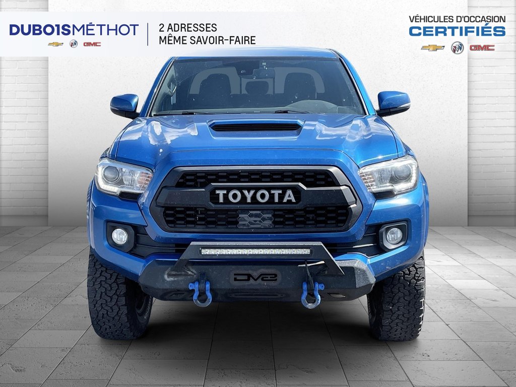 Toyota Tacoma SR5 2018 à Victoriaville, Québec - 3 - w1024h768px