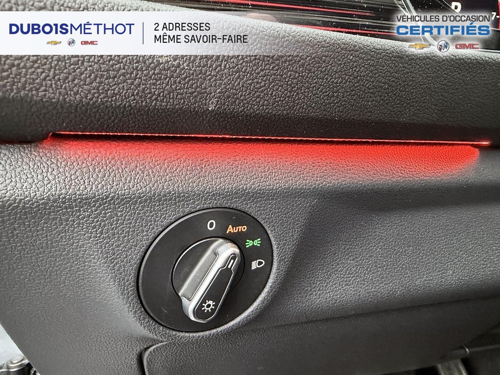 2024 Volkswagen Jetta GLI TOIT PANORAMIQUE, CUIR, SIEGES CHAUFFANT VENTILE ! in Victoriaville, Quebec - 25 - w1024h768px