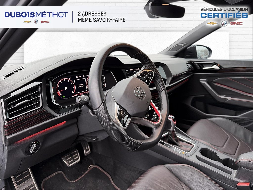 2024 Volkswagen Jetta GLI TOIT PANORAMIQUE, CUIR, SIEGES CHAUFFANT VENTILE ! in Victoriaville, Quebec - 20 - w1024h768px