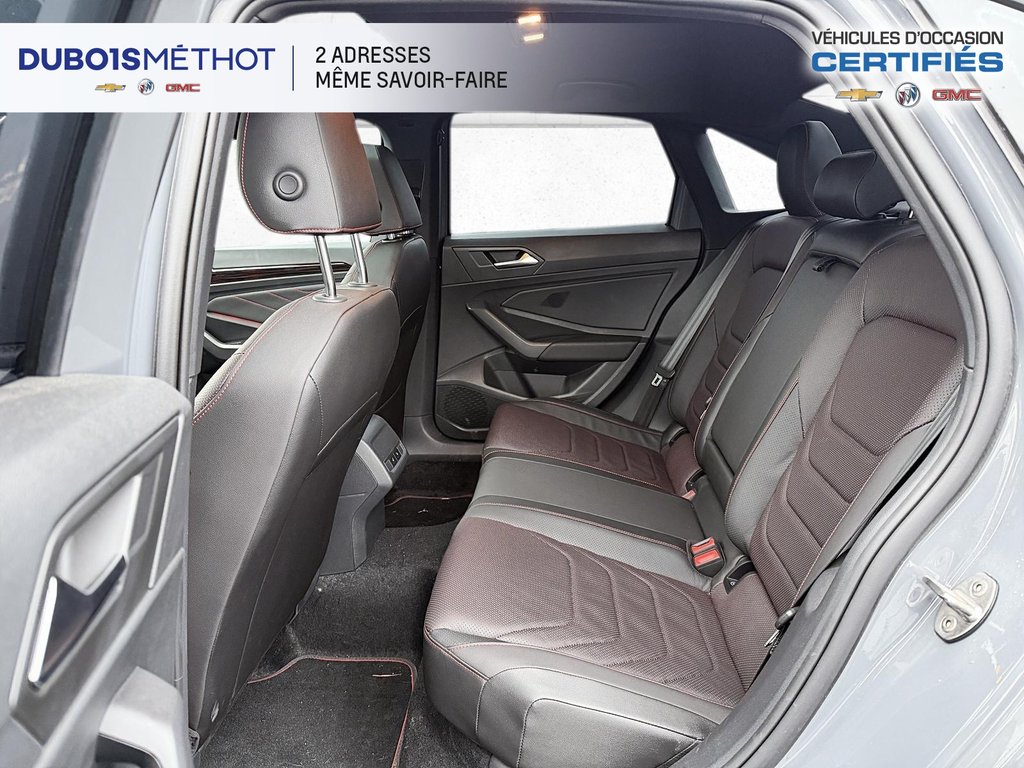 2024 Volkswagen Jetta GLI TOIT PANORAMIQUE, CUIR, SIEGES CHAUFFANT VENTILE ! in Victoriaville, Quebec - 12 - w1024h768px