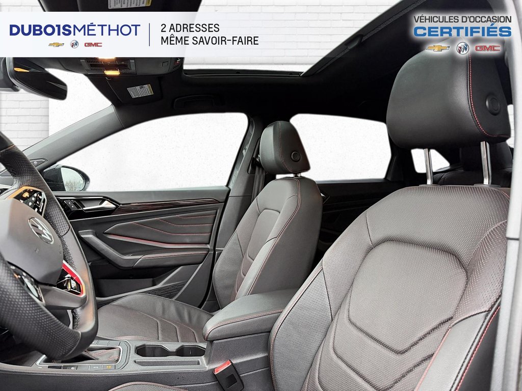 2024 Volkswagen Jetta GLI TOIT PANORAMIQUE, CUIR, SIEGES CHAUFFANT VENTILE ! in Victoriaville, Quebec - 24 - w1024h768px