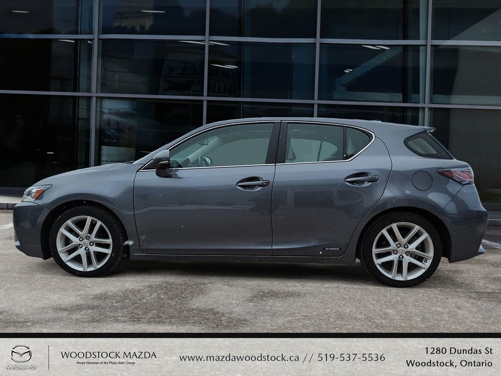 2017 Lexus CT 200h BASE-4