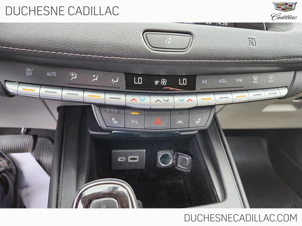 2021 Cadillac XT4 in Alma, Quebec - 22 - w1024h768px