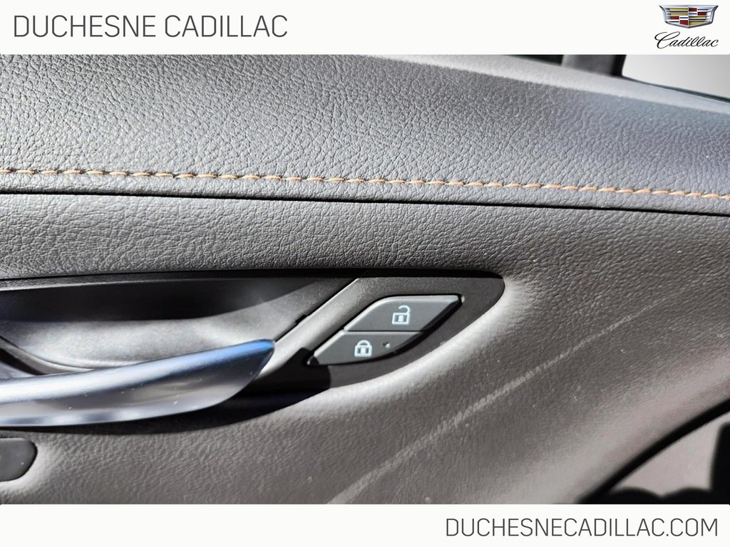Cadillac XT4 AWD  2023 à Alma, Québec - 14 - w1024h768px