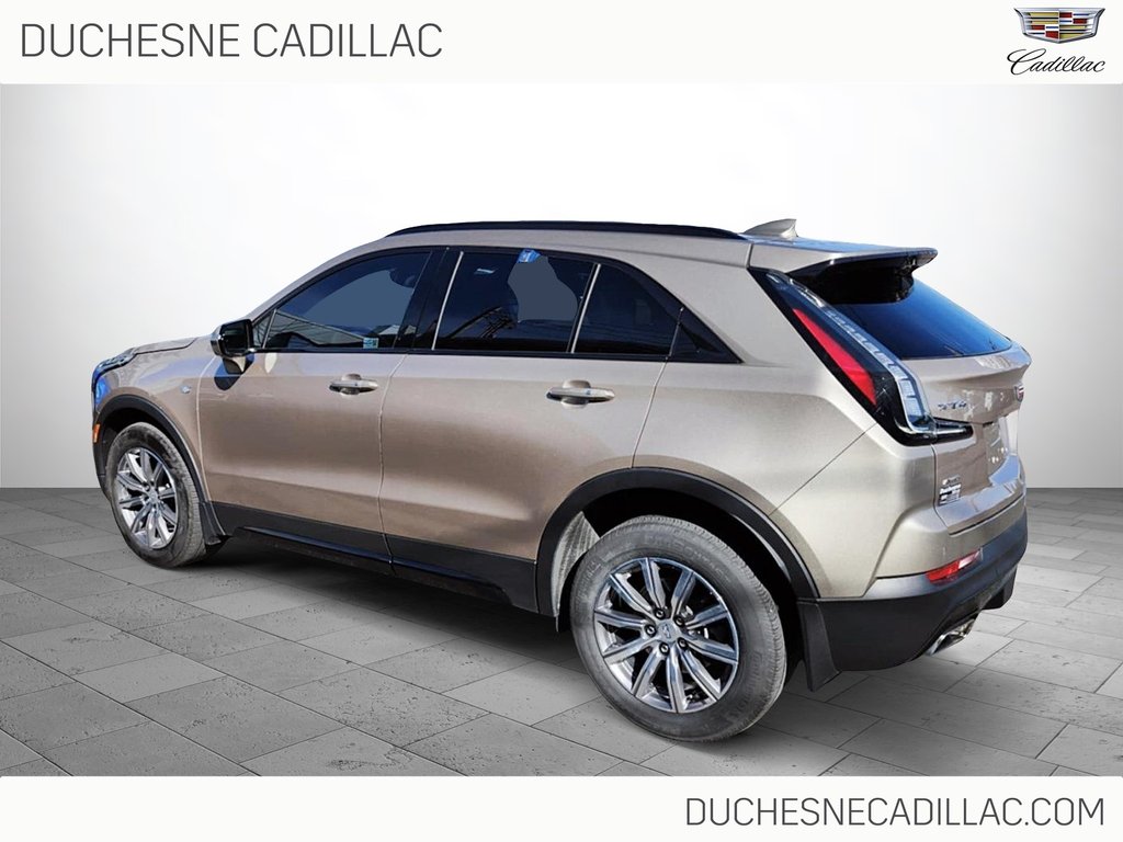 Cadillac XT4 AWD  2023 à Alma, Québec - 5 - w1024h768px