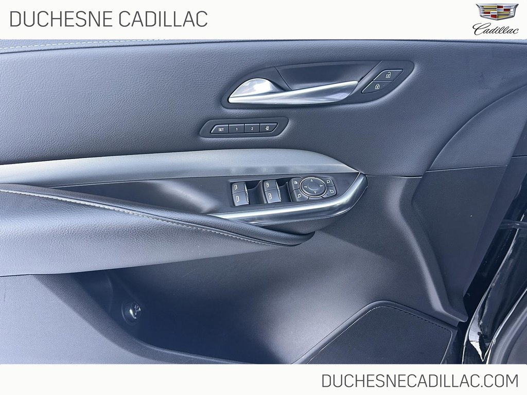 2022 Cadillac XT4 in Alma, Quebec - 16 - w1024h768px