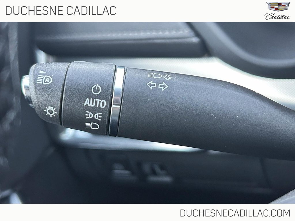 2022 Cadillac XT4 in Alma, Quebec - 24 - w1024h768px