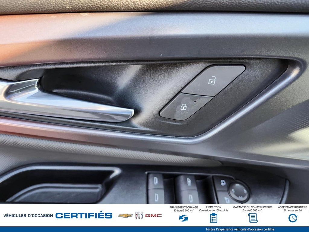 2025 Chevrolet Equinox EV AWD RS in Alma, Quebec - 15 - w1024h768px