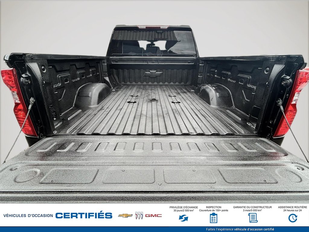 Chevrolet Silverado 1500 2WD Crew Cab Short Box LT 2022 à Alma, Québec - 9 - w1024h768px