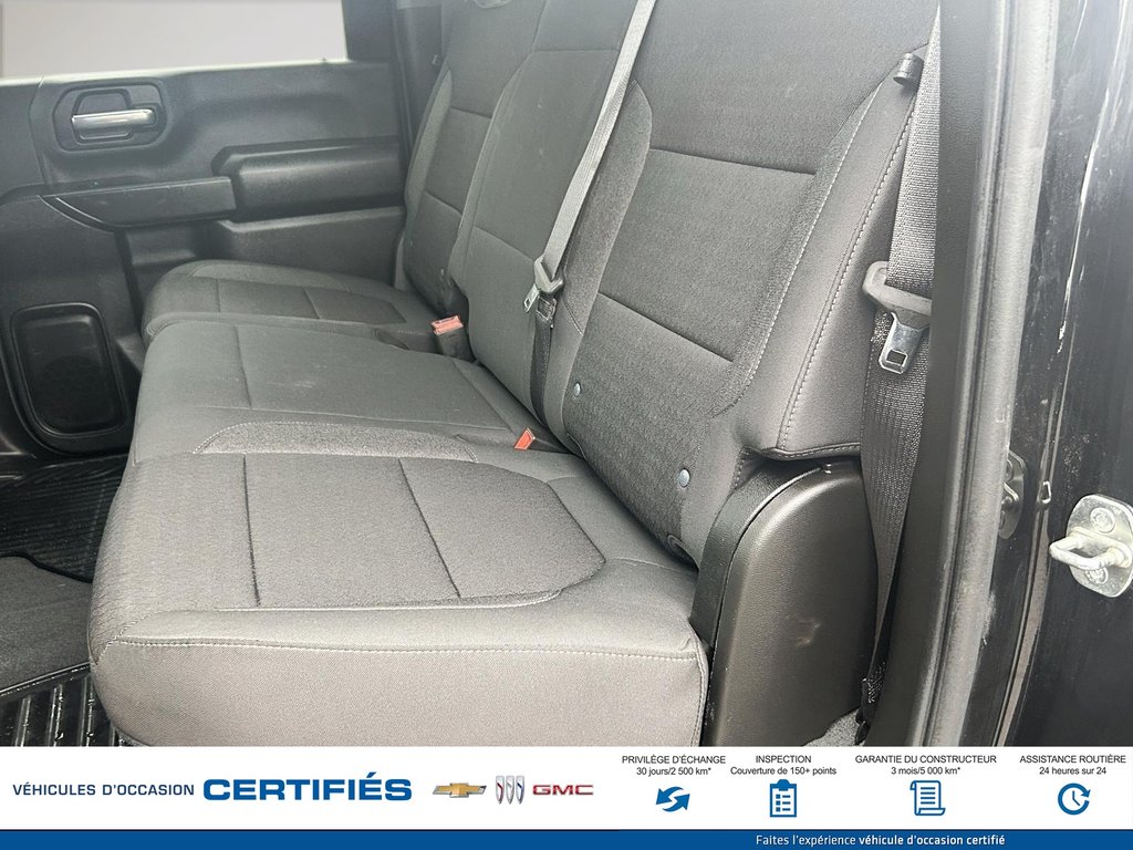 Chevrolet Silverado 1500 2WD Crew Cab Short Box LT 2022 à Alma, Québec - 11 - w1024h768px