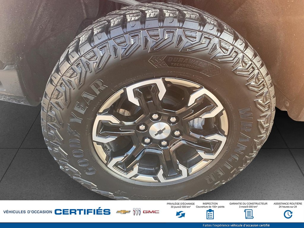 Chevrolet Silverado 1500 4WD Crew Cab Short Box  2024 à Alma, Québec - 10 - w1024h768px