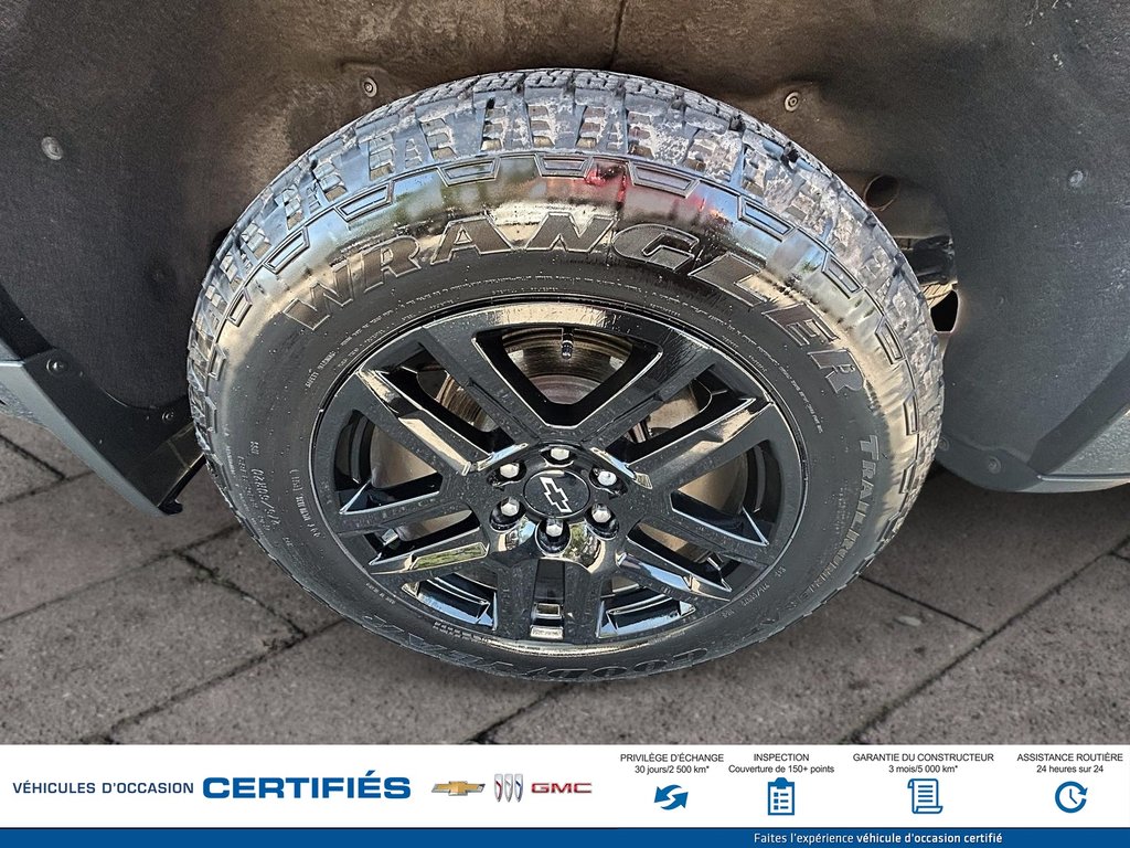 2024 Chevrolet Silverado 1500 4WD Crew Cab Short Box in Alma, Quebec - 9 - w1024h768px