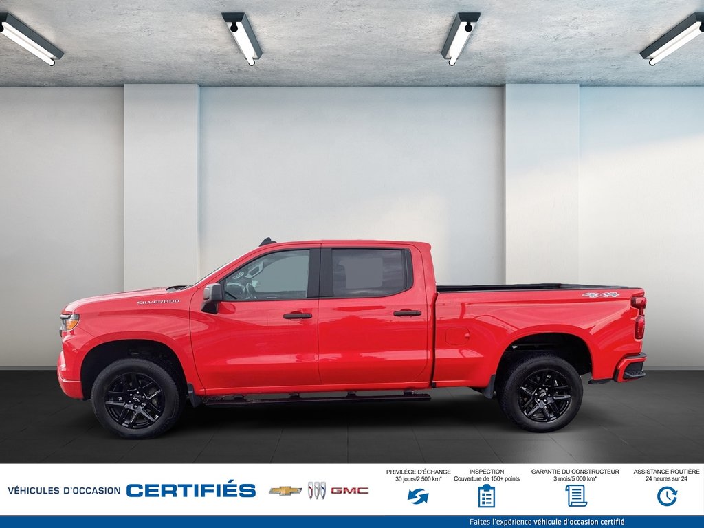 Chevrolet Silverado 1500 4WD crew cab Custom 2022 à Alma, Québec - 8 - w1024h768px