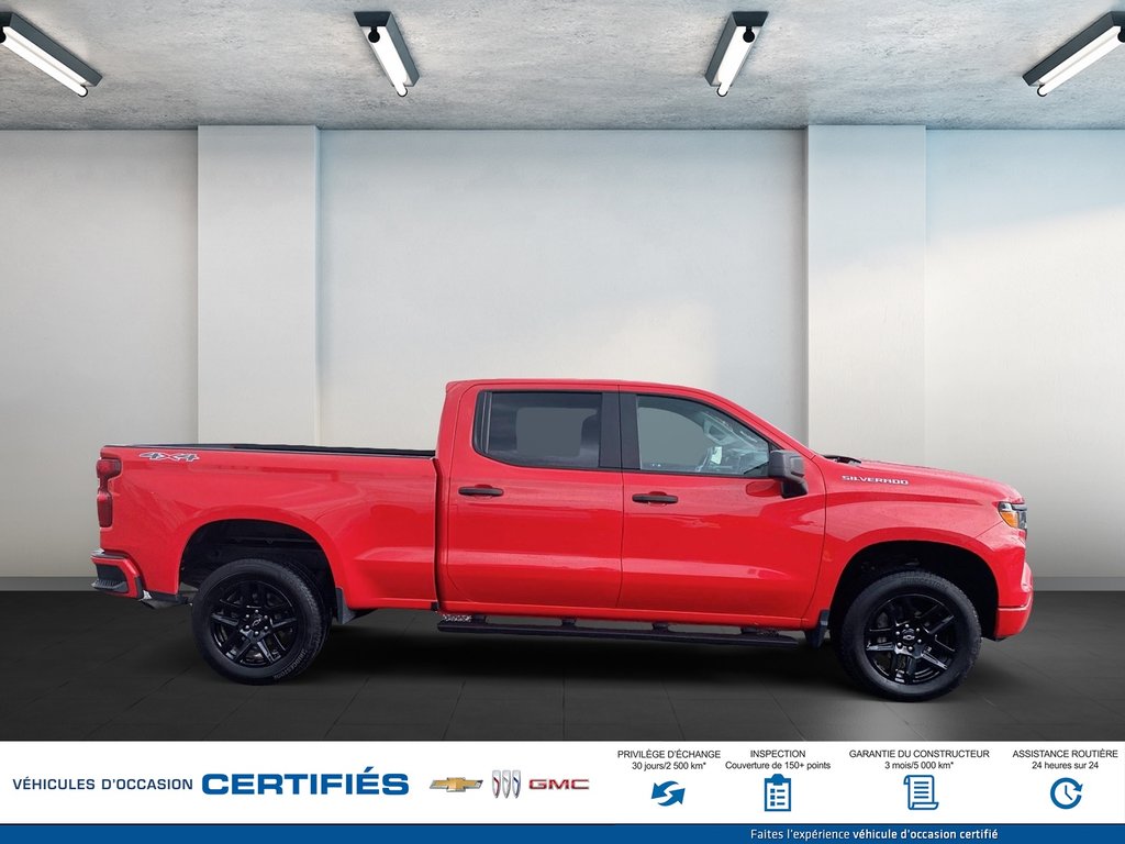 Chevrolet Silverado 1500 4WD crew cab Custom 2022 à Alma, Québec - 4 - w1024h768px