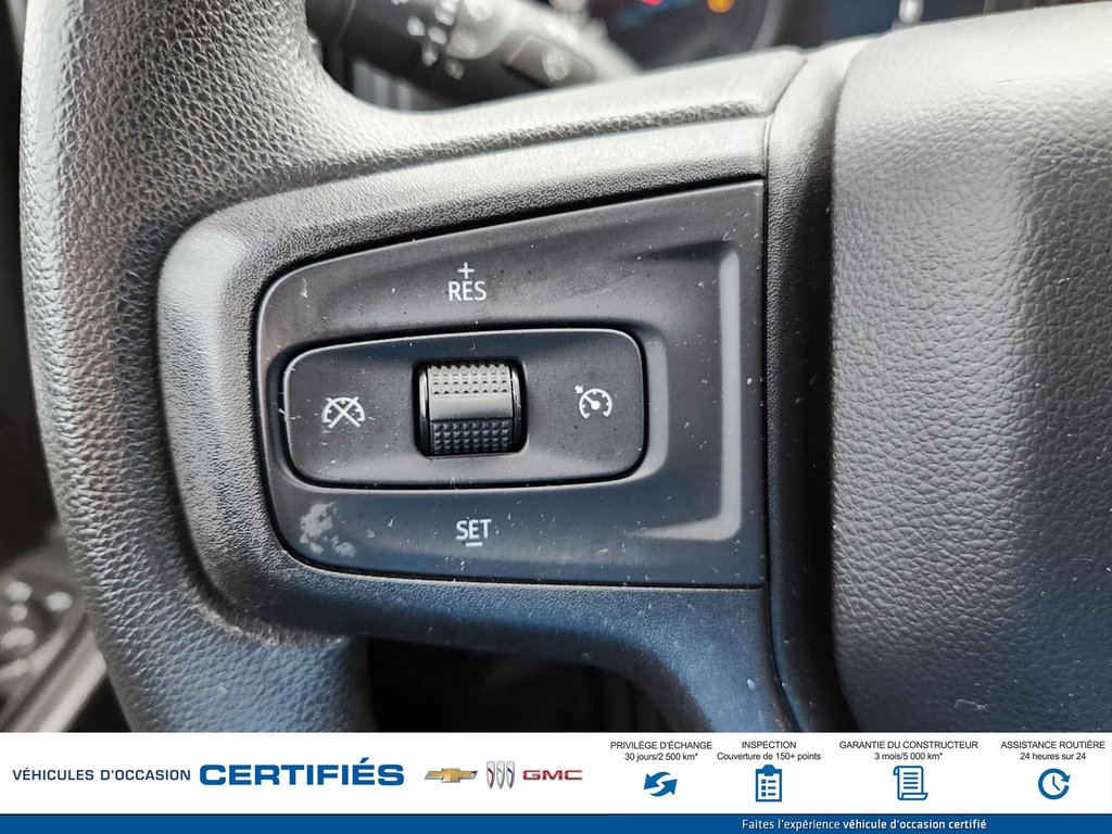 2022 Chevrolet Silverado 1500 4WD Crew Cab Custom in Alma, Quebec - 21 - w1024h768px