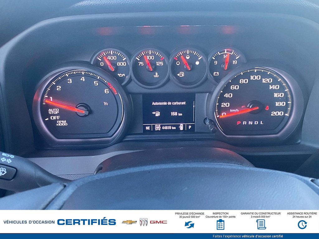 2024 Chevrolet Silverado 1500 4WD Crew Cab Custom in Alma, Quebec - 19 - w1024h768px