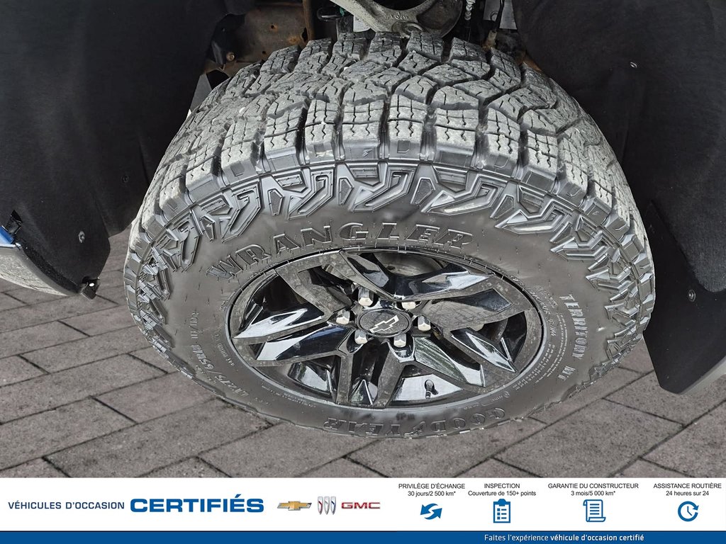 2024 Chevrolet Silverado 1500 4WD Crew Cab in Alma, Quebec - 9 - w1024h768px