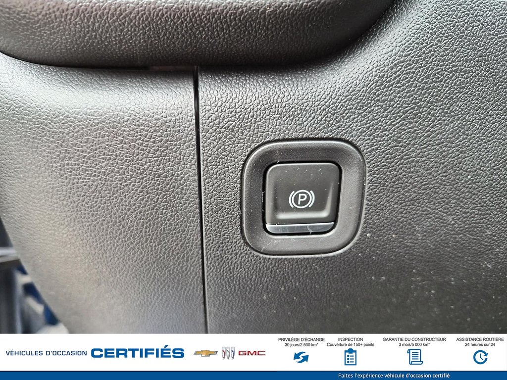 2024 Chevrolet Silverado 1500 4WD Crew Cab in Alma, Quebec - 23 - w1024h768px